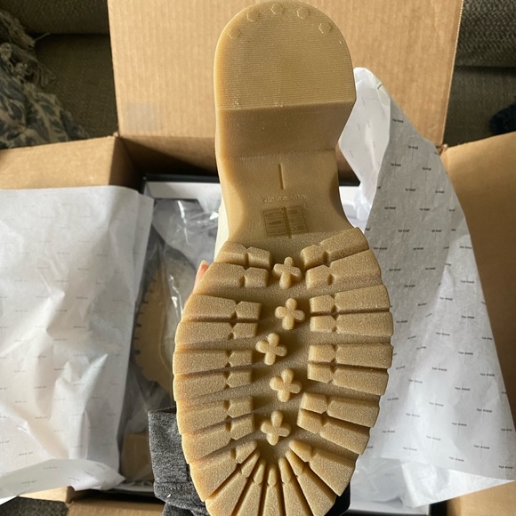 Dolce Vita Caster bootie - Picture 7 of 10